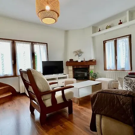 Charming House Very Close To The Beaches *